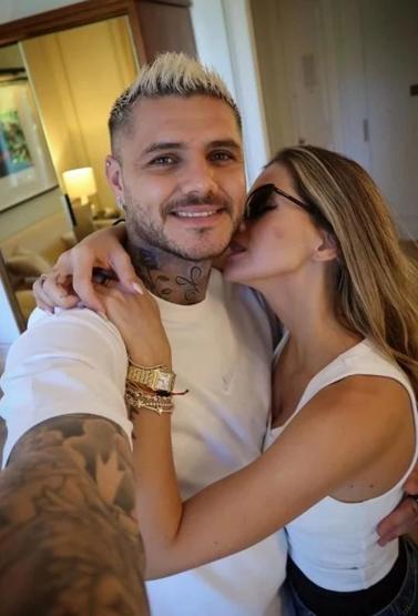 Mauro Icardi’den China Suárez’e Romantik İlan-ı Aşk “Yarın Da Seni Seçeceğim”