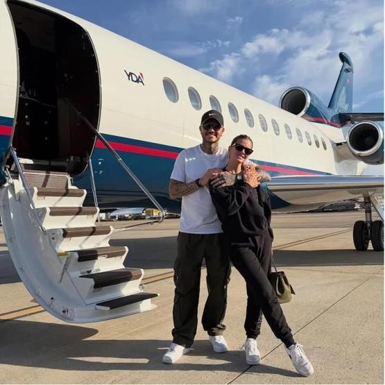 Mauro Icardi’den China Suárez’e Romantik İlan-ı Aşk “Yarın Da Seni Seçeceğim”