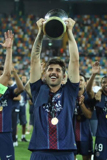 Galatasaray, transferde PSGnin genç yıldızı için bir kez daha harekete geçiyor