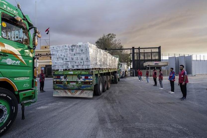 Gazze’ye insani yardım taşıyan 400 kamyon giriş yaptı
