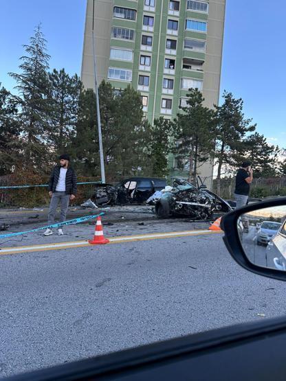 Ankarada feci kaza Üniversite öğrencisi Gamze ikiye ayrılan otomobilde can verdi