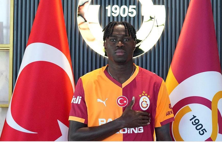 Galatasaray’ın yeni yıldızına Premier Lig’den transfer kancası