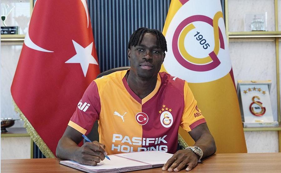Galatasaray’ın yeni yıldızına Premier Lig’den transfer kancası