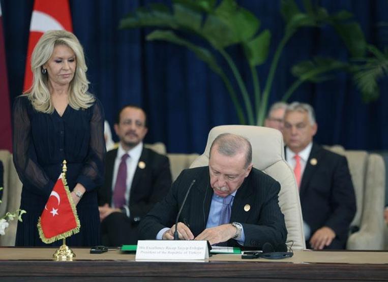 Gazze için tarihi imza Trumptan Erdoğana teşekkür