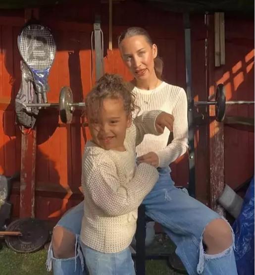 Survivor Efecan Dianzenza’dan Şok Edici İtiraf: “Hayatımın En Büyük Hatası”