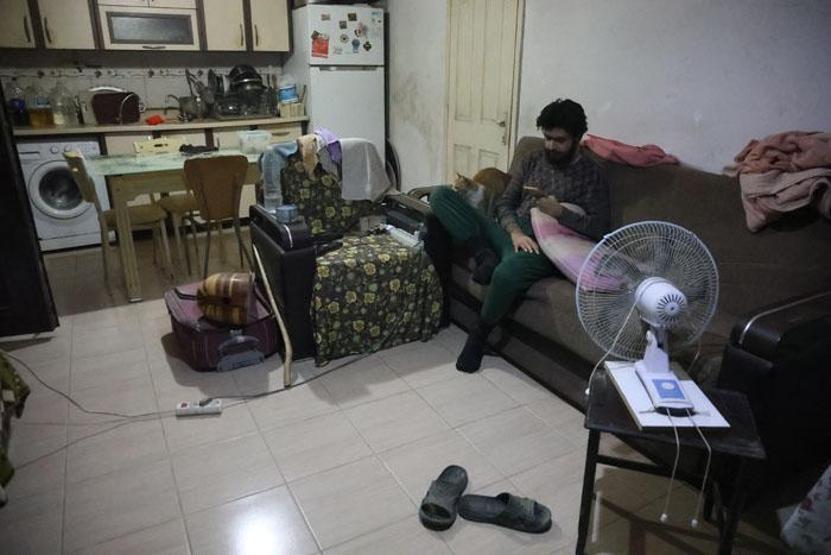 3 yıldır dışarı adım atmadı; duş almıyor, tırnaklarını kesmiyor Arkadaşı anlattı: Her zaman bakımlıydı