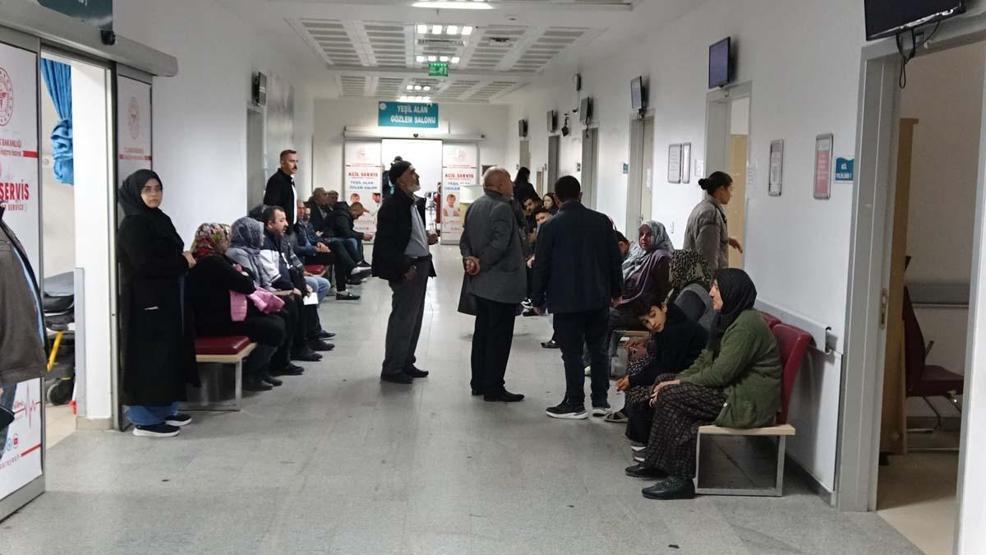 Yeni Covid Varyantları Tehlike Saçıyor Hastanelerin Acilleri Doldu Taştı Ateş, Halsizlik ve Kas Ağrılarına Bu Yıl 2 Belirti Daha Katıldı