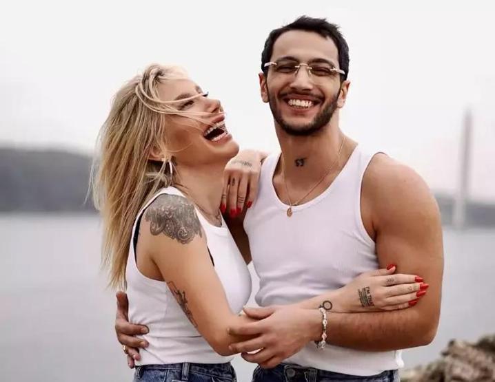 İrem Derici Hastanelik Oldu Son Paylaşımı İle Sevenlerini Korkuttu