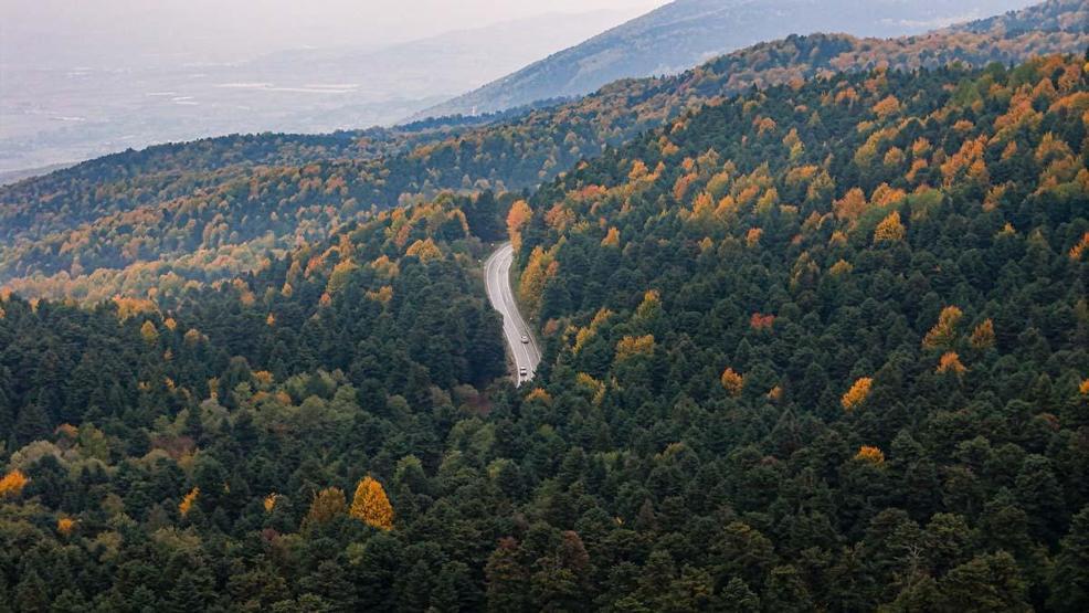 Gölcük Tabiat Parkı’nda sonbahar güzelliği mest etti