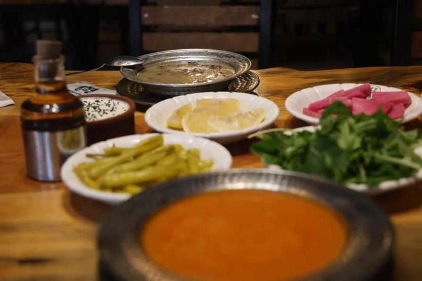 Çocuklar Bile Bayıla Bayıla Tüketiyor Osmanlı Mutfağından Günümüze Damakları Lezzetlendiren Kış Çorbaları: Kelle ve Arabaşı Kelle Paça ve Arabaşı Çorbası Nasıl Hazırlanıyor