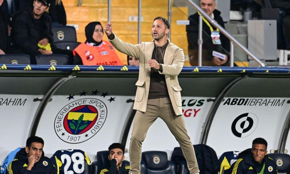 Asıl özel biri kim Jose Mourinho - Domenico Tedesco karşılaştırması: Laf değil iş üretiyor...