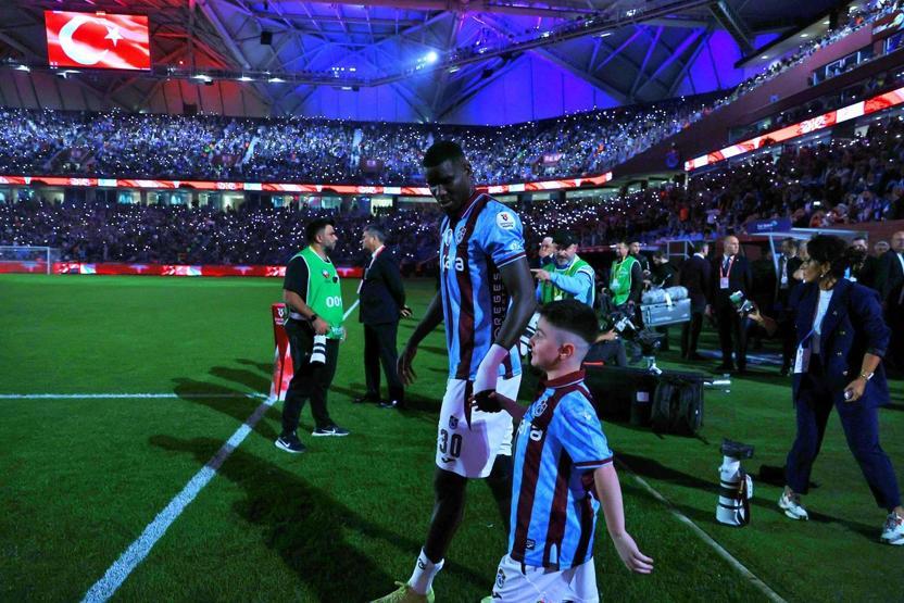 Trabzonspor, yoluna dolu dizgin devam ediyor Bordo-mavililere övgü...