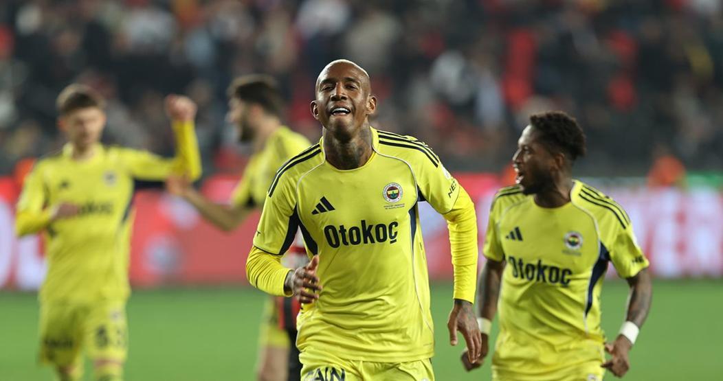 Beşiktaş - Fenerbahçe derbisinde tüm gözler golcülerde