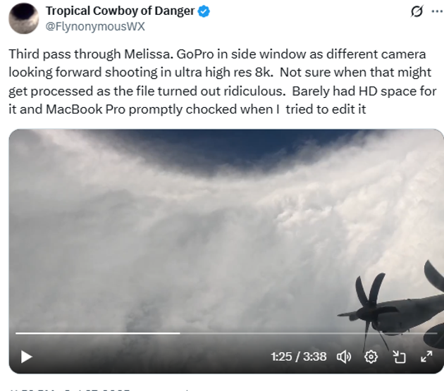 Bu yılki en güçlü kasırga: Melissa yıkıcı olacak Fırtınanın kalbine uçtu: İşte o görüntüler...