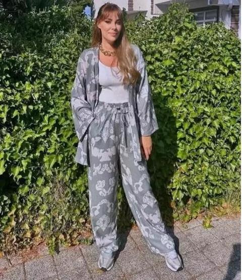 Tuğçe Tayfur’dan Annesi Necla Nazır’a Duygusal Sözler: “Seninle Gurur Duyuyorum”