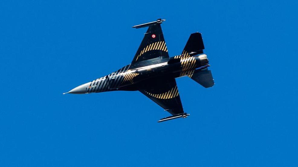 SOLOTÜRK, Türkiye Cumhuriyetinin 102. kuruluş yıl dönümünde nefes kesti