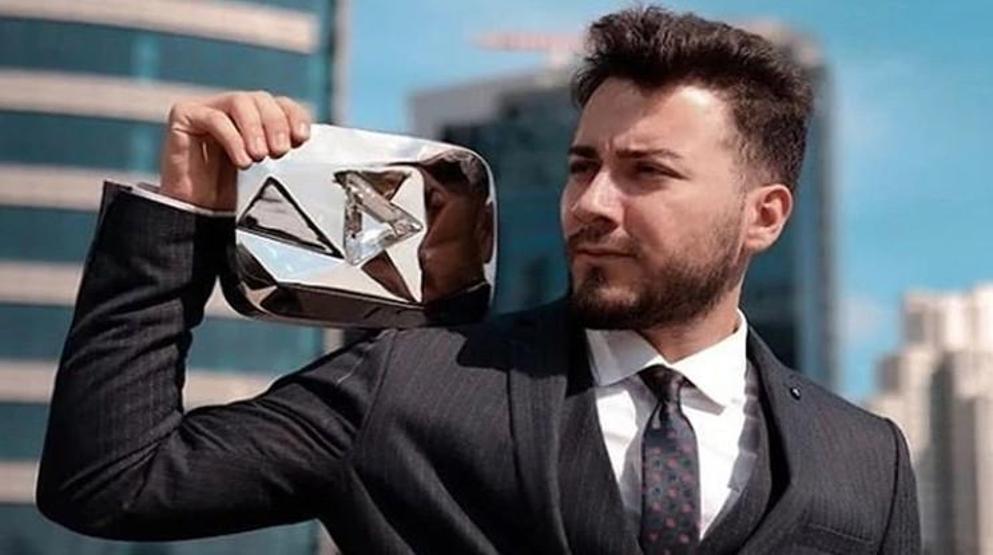 Enes Batur Geri Döndü Eski Sevgilisinin Evlendiği Gün Kanalını Kapatmıştı, Şimdi Yepyeni Bir İsimle Dönüyor