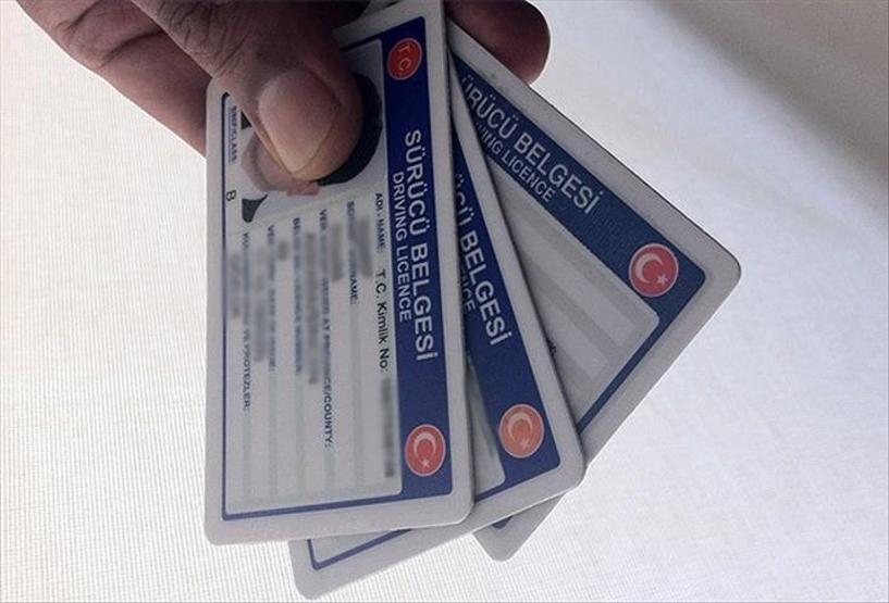Sürücü belgelerini yenilemek için bugün son gün