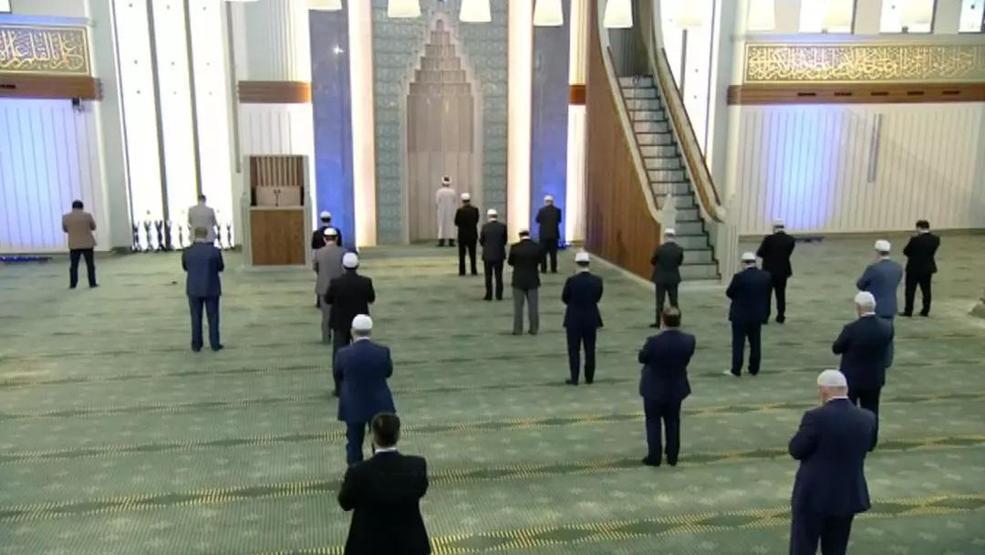 RESİMLİ CUMA MESAJLARI 31 EKİM 2025 | Anne, baba, eş ve sevgiliye özel dualı, hadisli, kısa - uzun, resimli cuma mesajları TIKLA-İNDİR