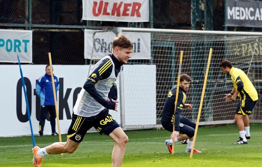 Fenerbahçe’de Beşiktaş derbisi mesaisi sürüyor