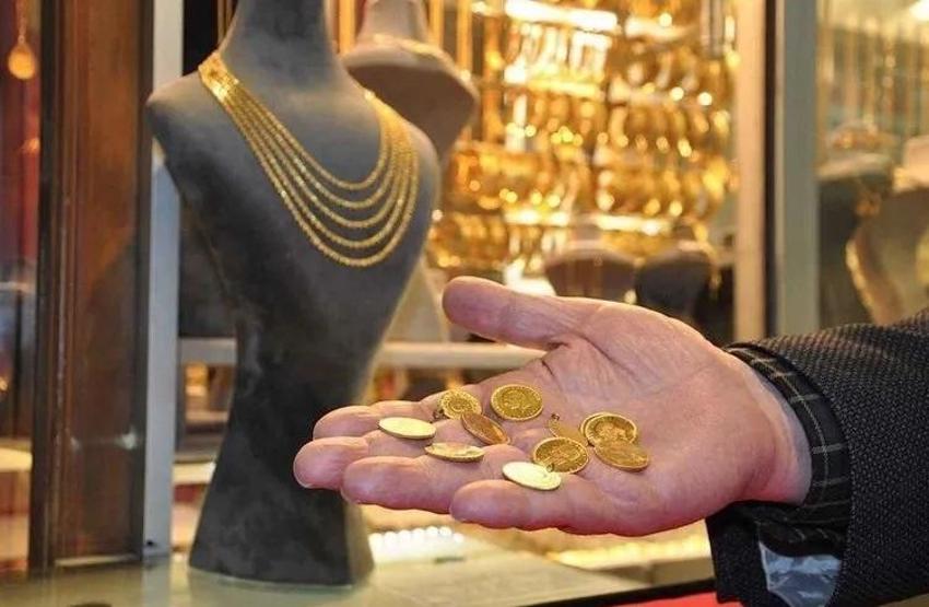 1 KASIM 2025 CANLI ALTIN FİYATLARI Gram, Çeyrek, Yarım, Cumhuriyet Altını Fiyatı Ne Kadar İslam Memiş Uyardı: Manipülatif Fiyatlamalar Gelebilir