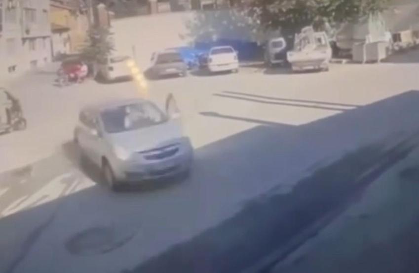 Edirnede feci kaza: Otomobille fırına daldı