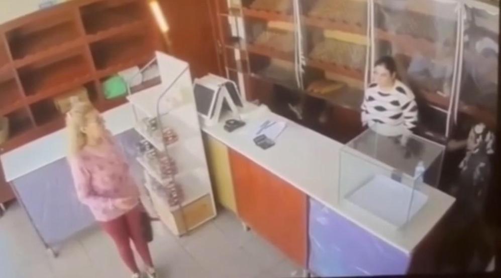 Edirnede feci kaza: Otomobille fırına daldı