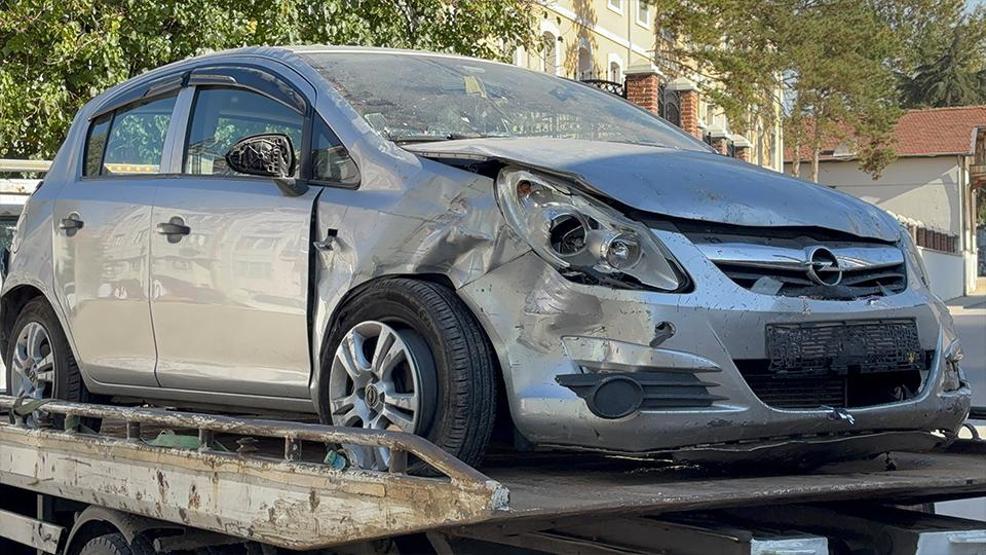 Edirnede feci kaza: Otomobille fırına daldı