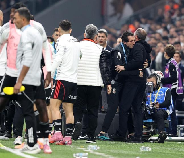 Derbinin faturası Sergen Yalçına kesildi: Hakem fırçalamayı bırakması, işine yoğunlaşması gerekir