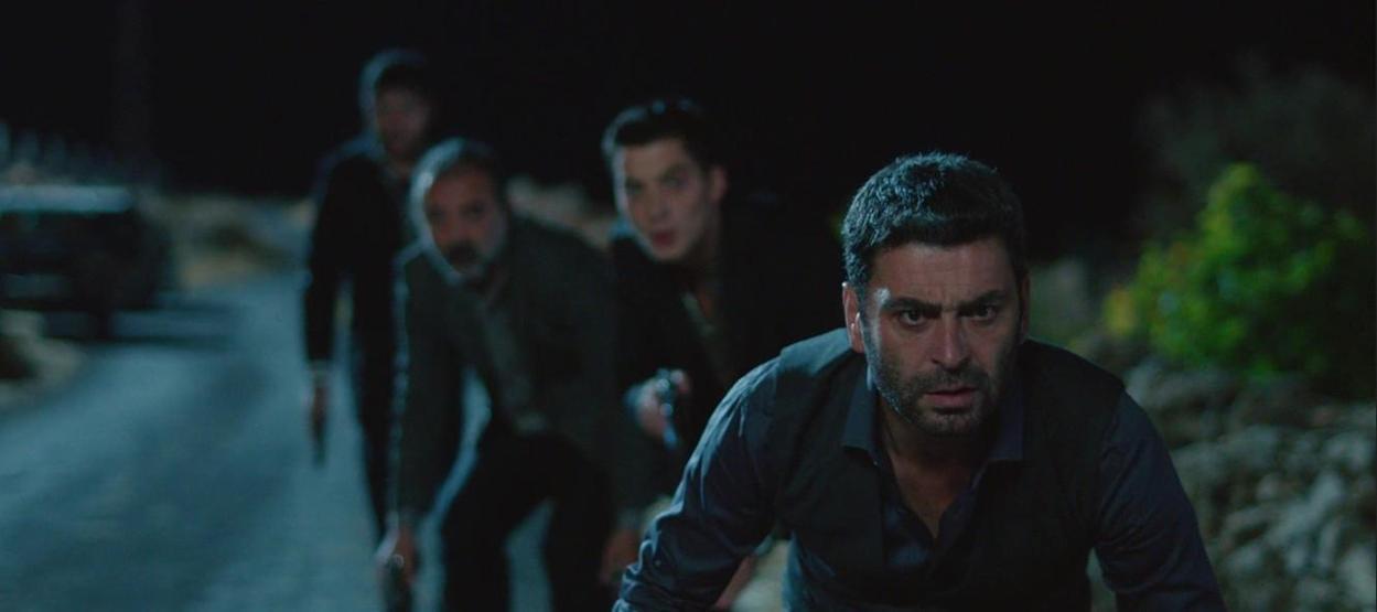 UZAK ŞEHİR’DE ORTALIK TOZ DUMAN CİHAN, ECMEL’İN TUZAĞINA DÜŞÜYOR