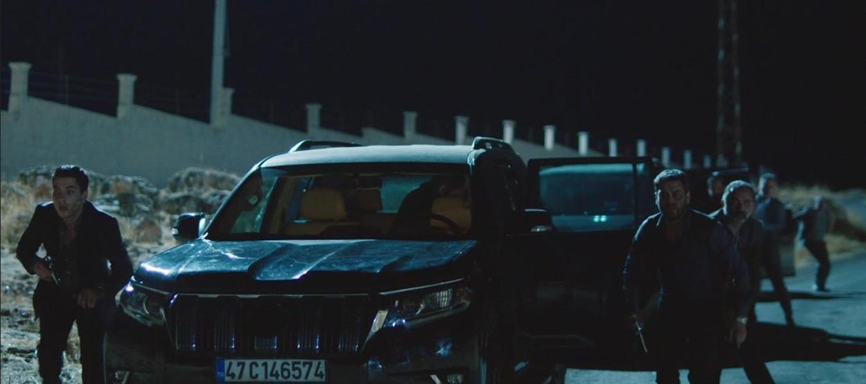 UZAK ŞEHİR’DE ORTALIK TOZ DUMAN CİHAN, ECMEL’İN TUZAĞINA DÜŞÜYOR