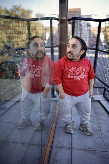 Akran zorbalığını yenen YouTuber Rıdvan Çelikin ilham veren başarı hikayesi: 1.80liklerin yapamadığını ben yaptım