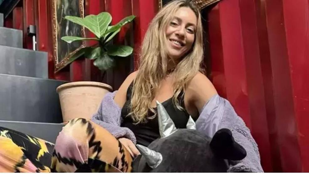 Sinem Kobal’dan Etkileyici Siyah Beyaz Paylaşım Beğeniler Yağmaya Devam Ediyor