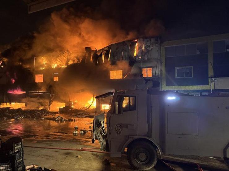 Alevler her yeri sardı Adanadaki yangın kontrol altında