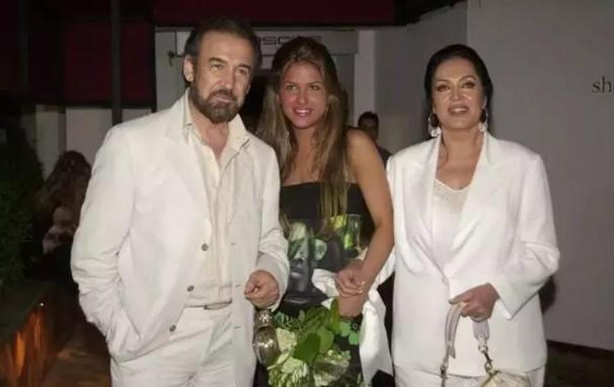 Türkan Şoray’dan Kızı Yağmur Ünal’a Sevgi Dolu Paylaşım: “Kurabiyem” Notuyla Duygulandırdı