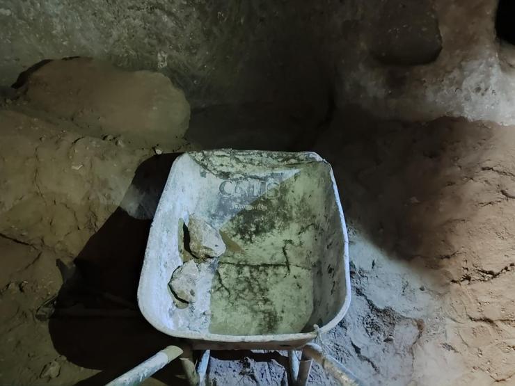 Nevşehirde kaçak kazıda ortaya çıktı Tüneller ve odalar...