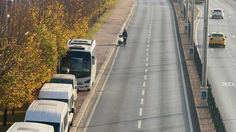 Saat 09.05te hayat durdu: Tüm Türkiye Büyük Önder Mustafa Kemal Atatürkü andı