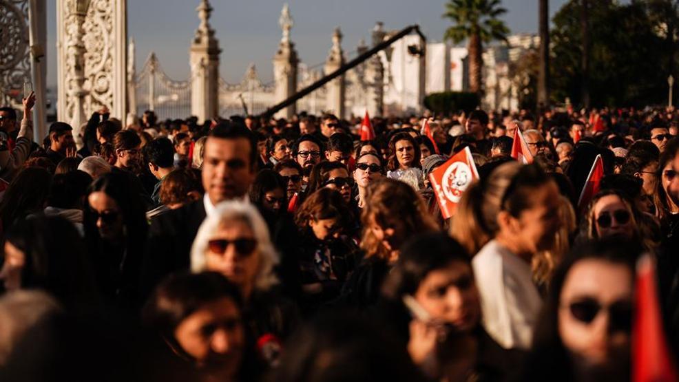 Saat 09.05te hayat durdu: Tüm Türkiye Büyük Önder Mustafa Kemal Atatürkü andı
