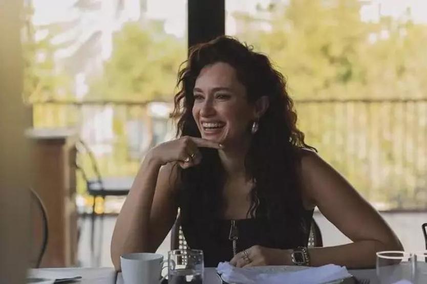 Hande Doğandemirden Olay Paylaşım... Herkes Aynı Soruyu Sordu: Evlilik Sinyali mi