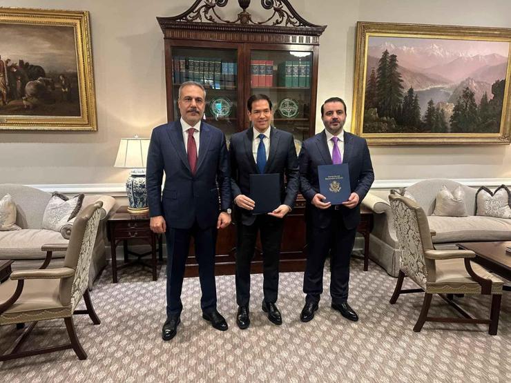 ABDde peş peşe kritik temaslar Suriyeden açıklama: SDGnin entegrasyonu için kurulacak mekanizmalar konusunda uzlaşıldı