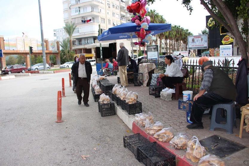 Ormanda sağanak yağmur altında kendiliğinden yetişiyor, kilogramı 350 TLden satılıyor