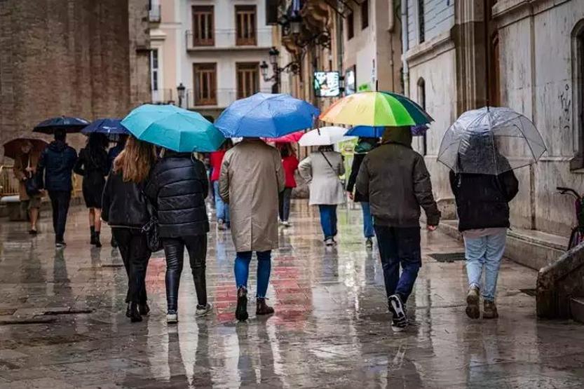 DİKKAT: Meteorolojiden 6 ile sarı kodlu uyarı Gök gürültülü sağanak yağış geliyor