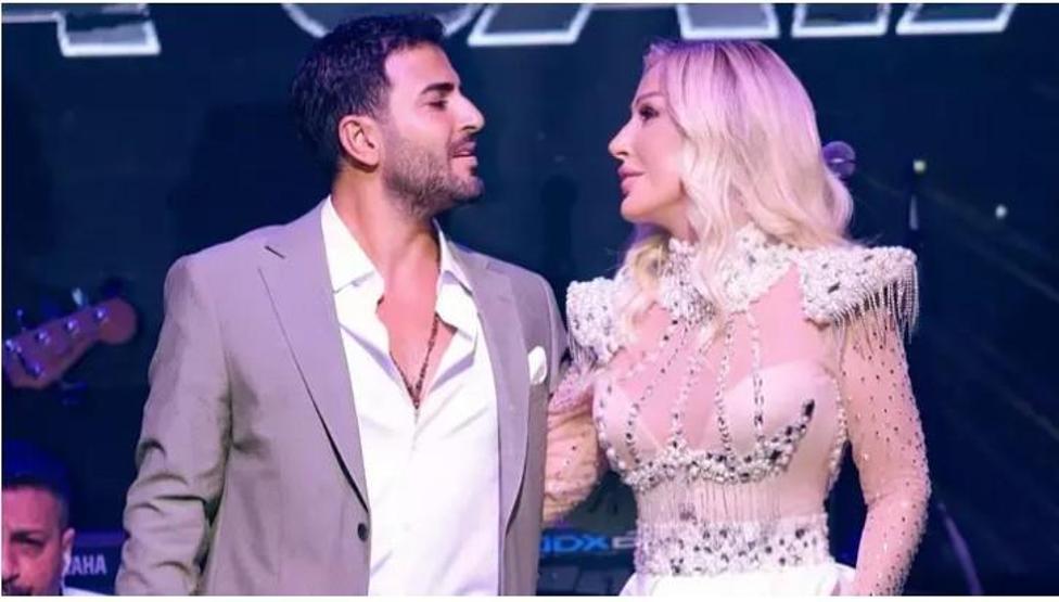 Seda Sayan Sahneyi Aşka Dönüştürdü Eşi Çağlar Ökten’e Aşk Dolu Bakışlar