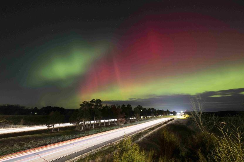 ABD’de Gökyüzü Renklendi: Kuzey Işıkları Sürprizi