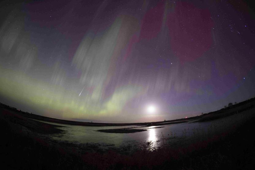 ABD’de Gökyüzü Renklendi: Kuzey Işıkları Sürprizi