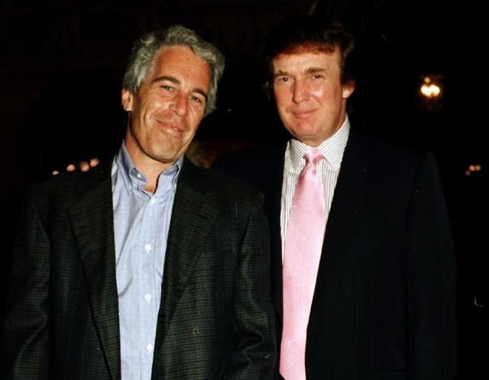 Trumpı zora sokacak iddia: Epstein dosyasındaki e-postalar yayımlandı