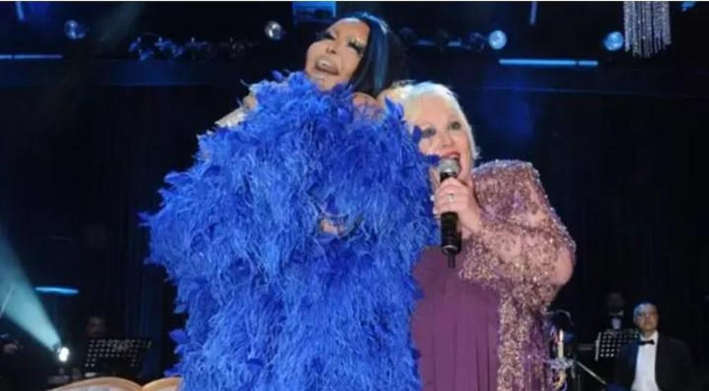 Sanat Dünyası Yasta Muazzez Abacı’nın Vefatı Ünlü İsimleri Gözyaşına Boğdu: Bir Efsane Geçti Hayatımızdan