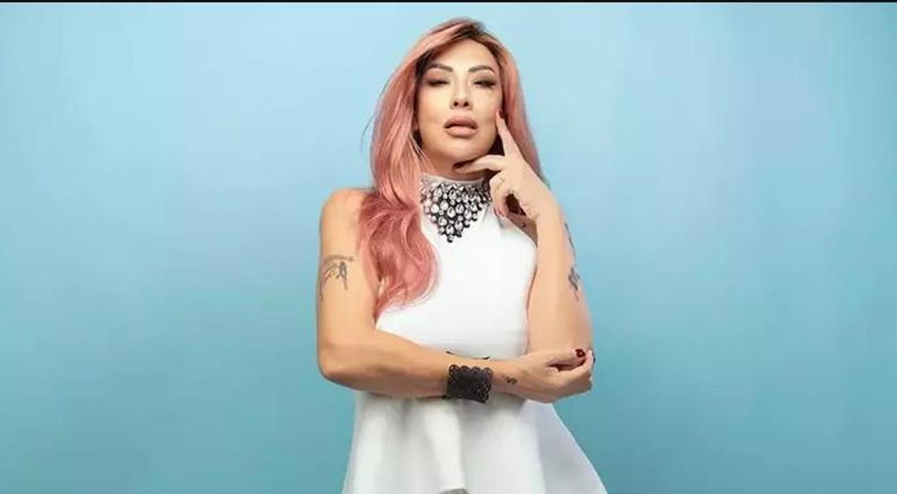 Işın Karaca Sevenlerini Korkuttu Hastaneden Paylaştığı Fotoğraf Gündem Oldu