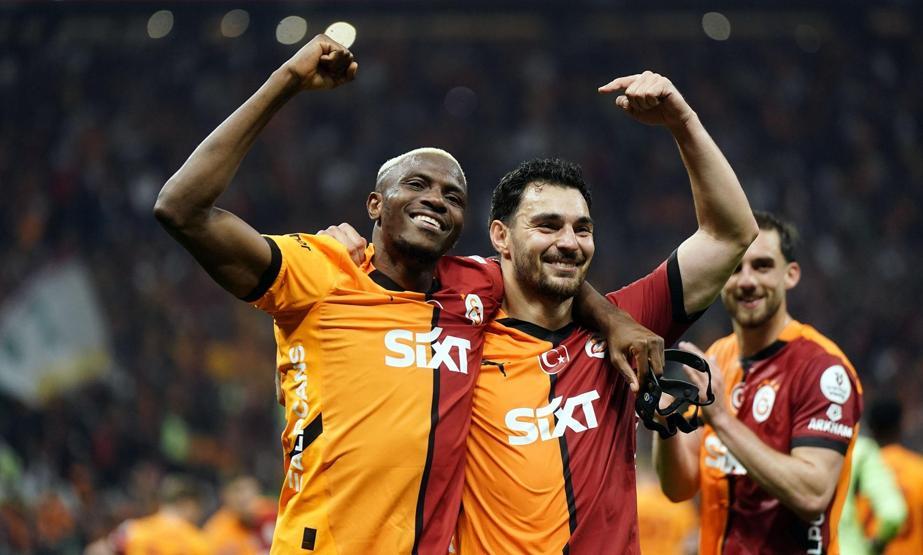 Galatasarayda gözden düşen milli futbolcu, ayrılığa yeşil ışık yaktı