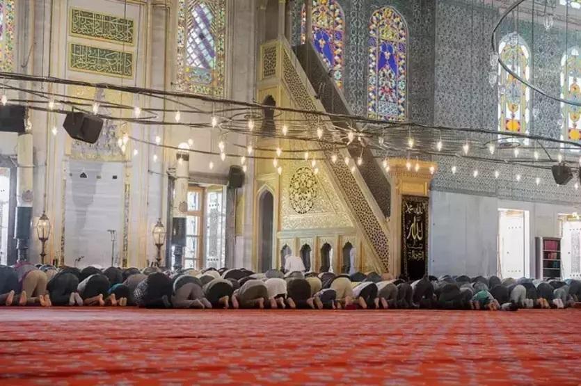 RESİMLİ CUMA MESAJLARI VE HAYIRLI CUMALAR SÖZLERİ 14 KASIM 2025 Anne, baba, eş ve sevgiliye ayetli, hadisli, dualı, resimli cuma mesajları